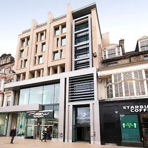 Premier Inn Edinburgh Princes Street Hotel